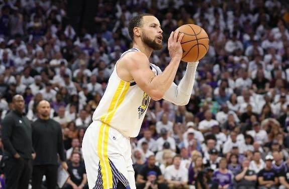 开云下载-嘴哥最有可能被勇士交易 拉科布无意降低高额开支