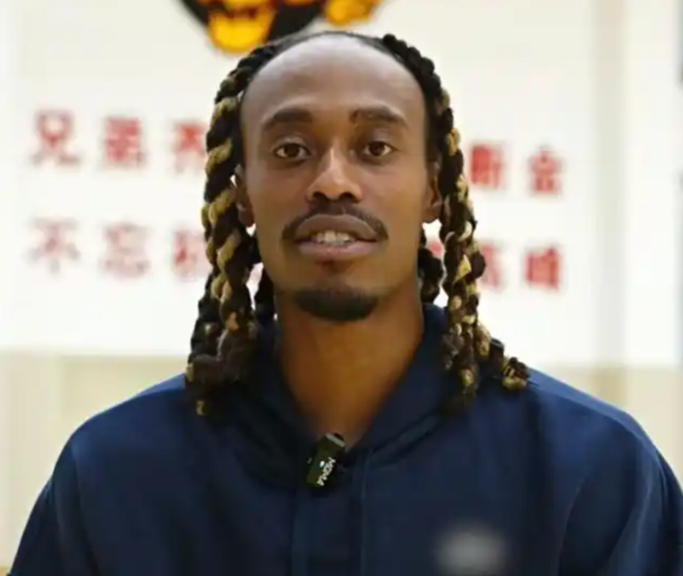 开云赛事-CBA最幸福的外援！本赛季一场比赛没打，现在转正了